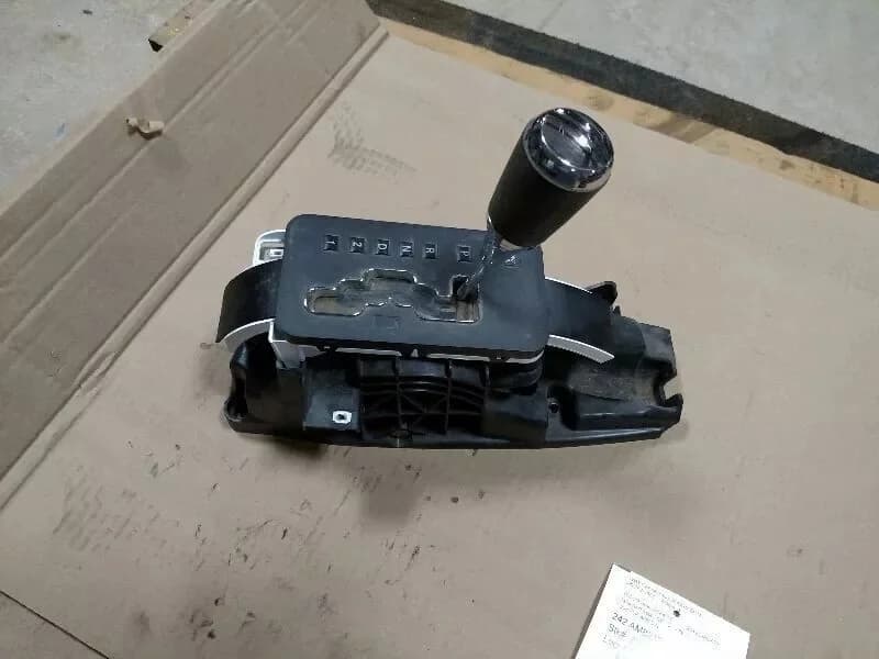 OEM Automatic Gear Shifter Assembly – Jeep Wrangler JK (2009–2018)